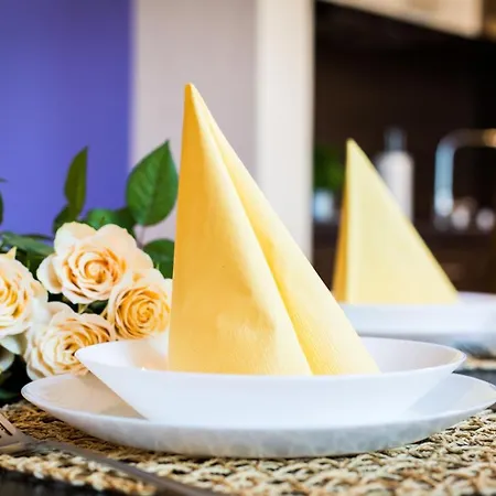 شقة فندقية Pcd Wola 3*